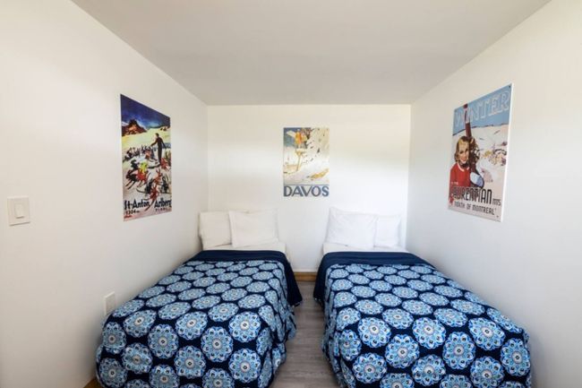 8 bedroom Stand Alone Chalet/Cottage with Hot Tub, sauna, Ping Pong Table at Blue Mountain #54 17