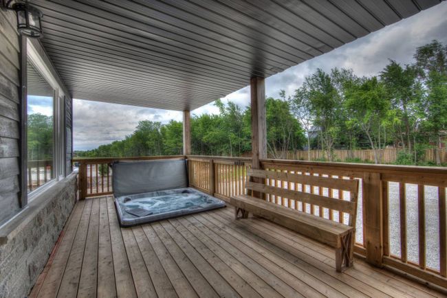 Brand New Luxury 7 bedroom Chalet/Cottage with Hot Tub at Blue Mountain #A17 13