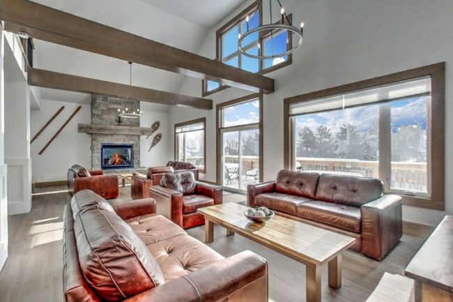 Brand New Luxury 7 bedroom Chalet/Cottage with Hot Tub at Blue Mountain #A16 10