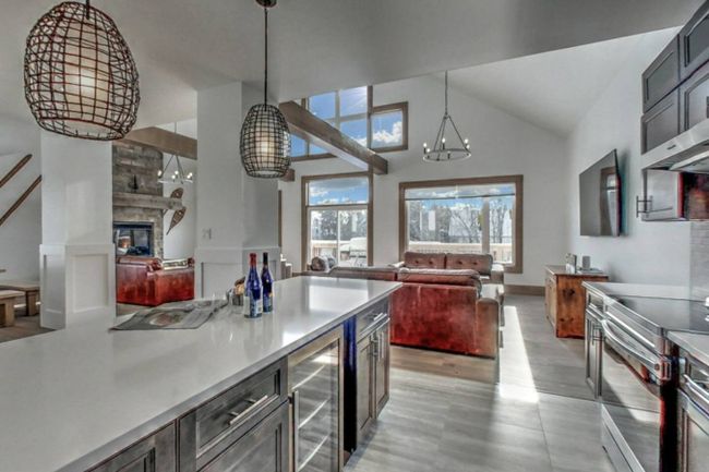 Brand New Luxury 7 bedroom Chalet/Cottage with Hot Tub at Blue Mountain #A16 9