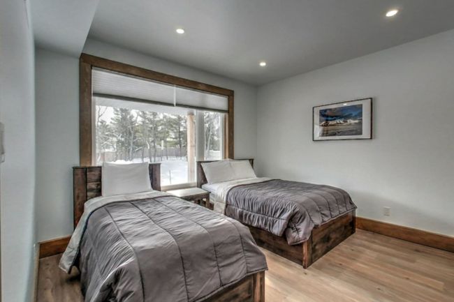 Brand New Luxury 7 bedroom Chalet/Cottage with Hot Tub at Blue Mountain #A16 34