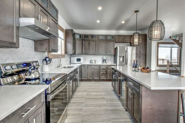 Brand New Luxury 7 bedroom Chalet/Cottage with Hot Tub at Blue Mountain #A16 6