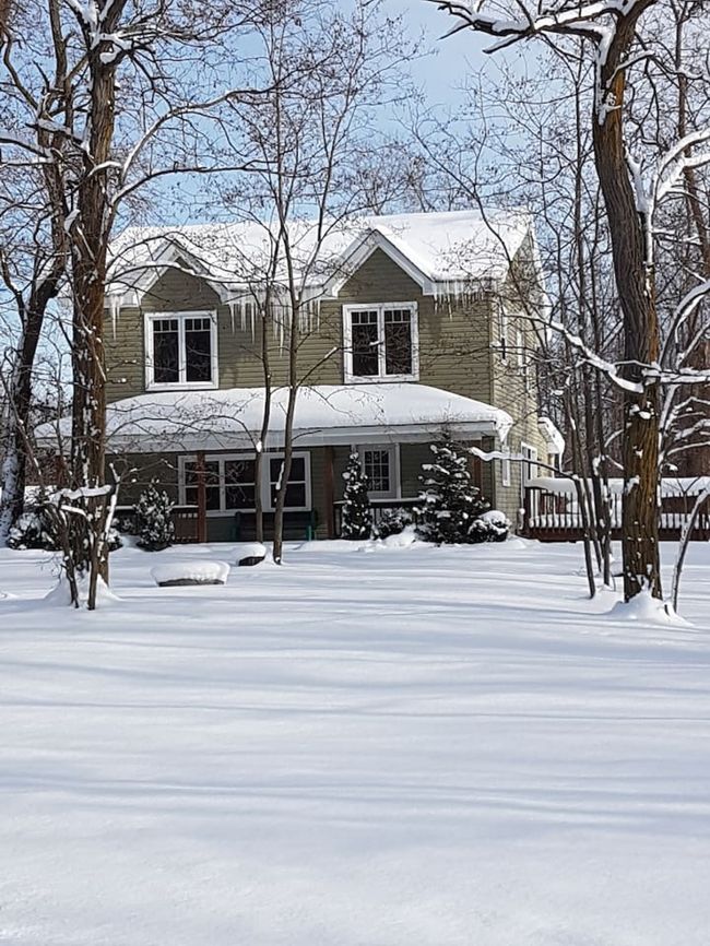 Unique Very Private Cottage, Private Beach Access, BBQ,HT 24