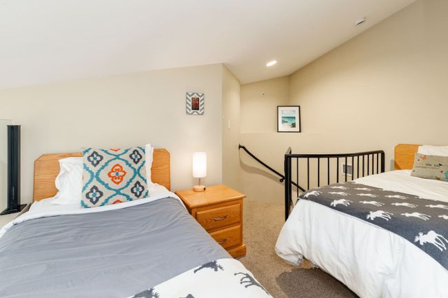 Heart of the Village - Luxury 1 Bedroom + loft 13