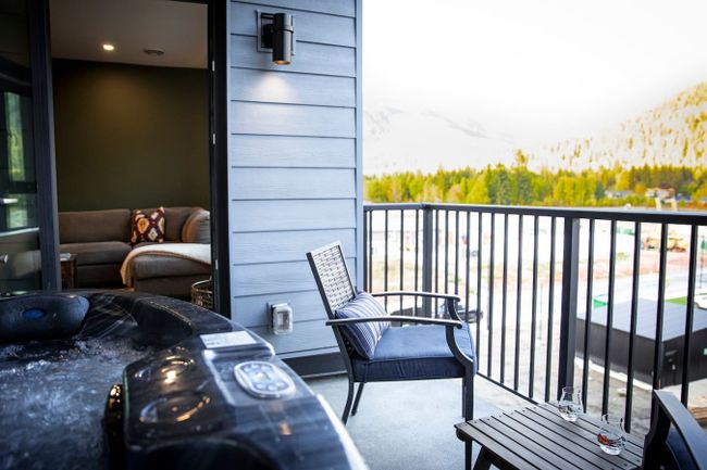 Revy Rendezvous | Private Hot Tub & Mountain Views 19