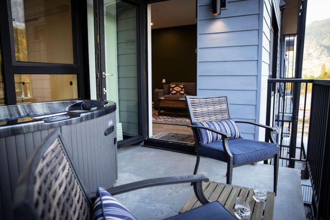 Revy Rendezvous | Private Hot Tub & Mountain Views 21