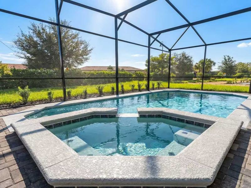 7303OL Solterra New 4