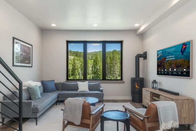 Peaks and Pines Villa - Elysian Photo