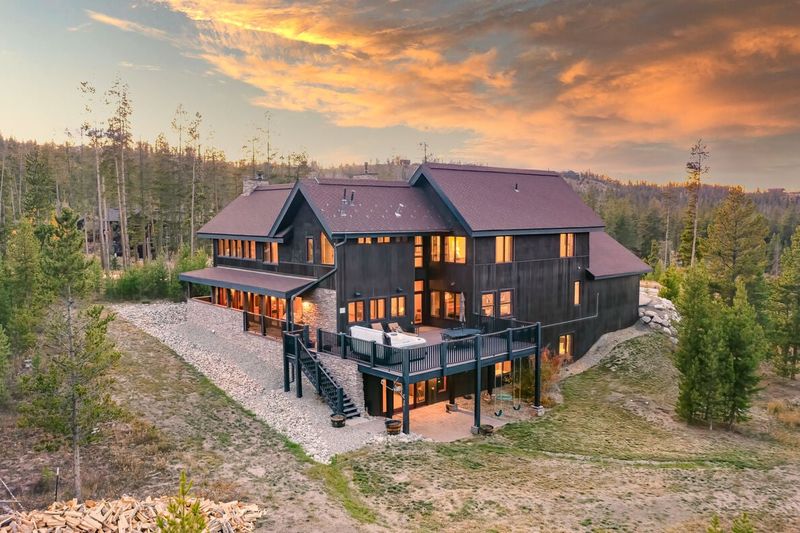 Ranch Creek Lodge Photo