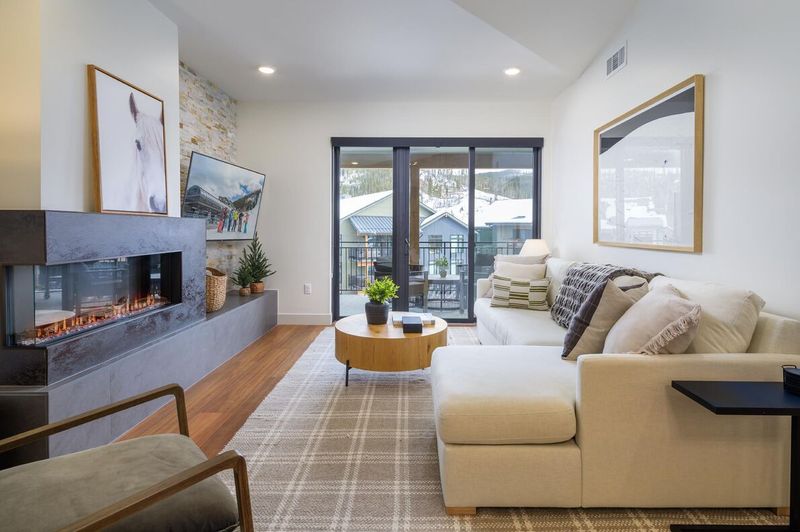 Timber Fox 3401 Photo